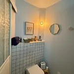 Arty Avec Patio Apartment Nimes