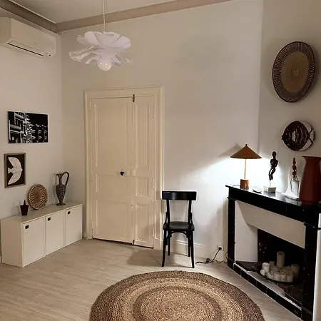 Apartment Arty Avec Patio *