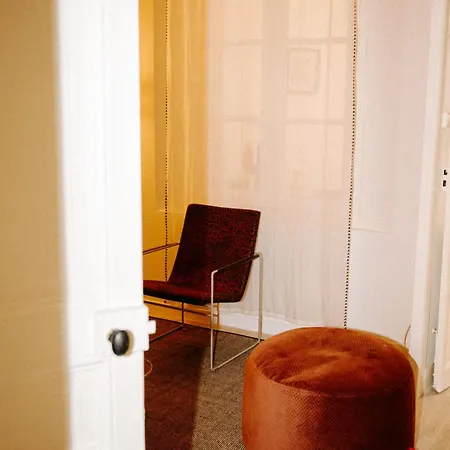 Arty Avec Patio Apartment *